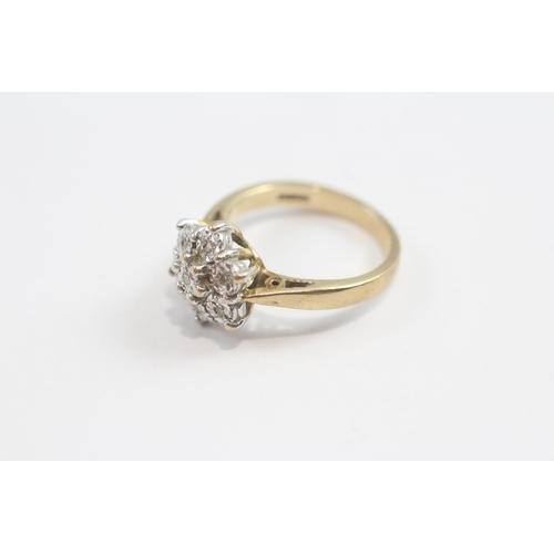 101 - 9ct Gold Vintage Diamond Set Cluster Ring (3.6g) Size  K