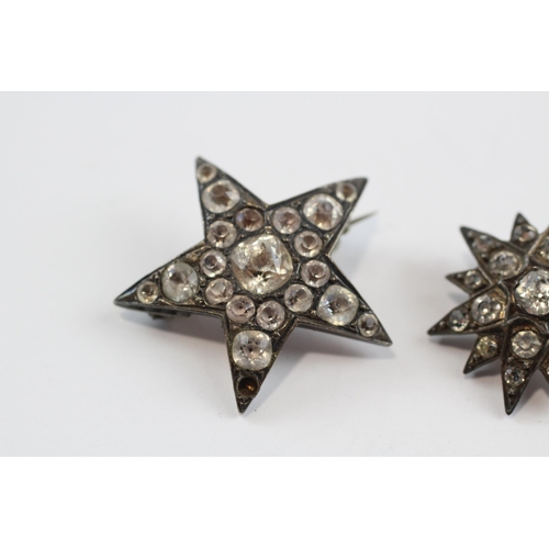 121 - 2 X Gold Backed Silver Set Paste Star Brooches (10g)