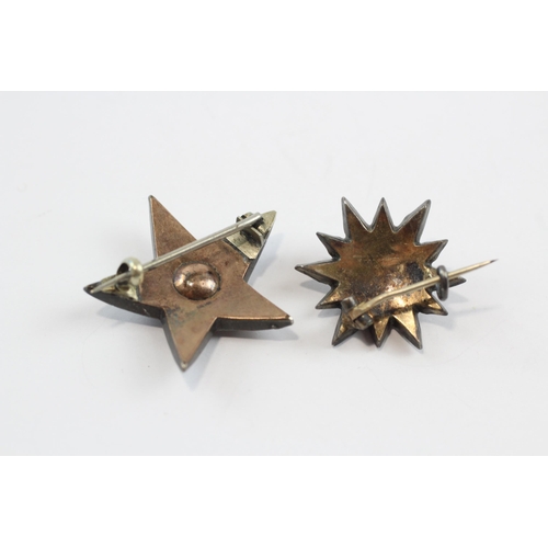 121 - 2 X Gold Backed Silver Set Paste Star Brooches (10g)