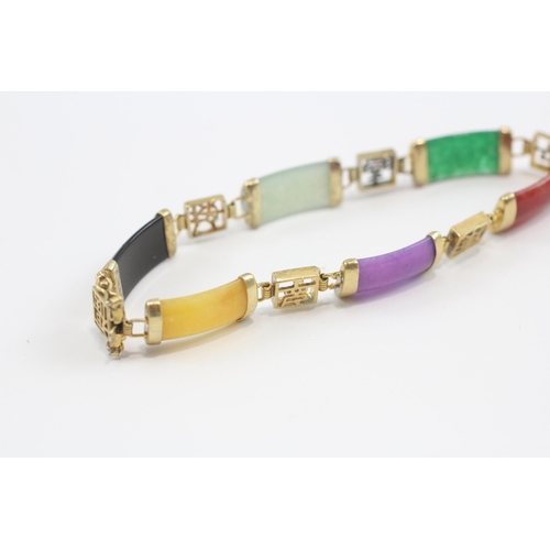 123 - 9ct Gold Jade, Onyx & Dyed Quartzite Oriental Style Panel Bracelet (9.9g)