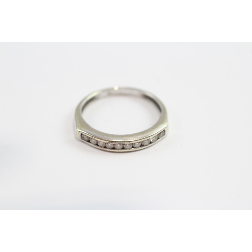 16 - 9ct White Gold Diamond Channel Setting Ring (1.6g) Size  K