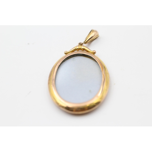 167 - 9ct Gold Antique Oval Double Locket Pendant (7.5g)