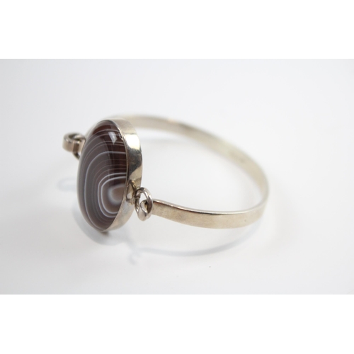 207 - A Collection Of Silver Mid-Century Modernist Jewellery Including Agate