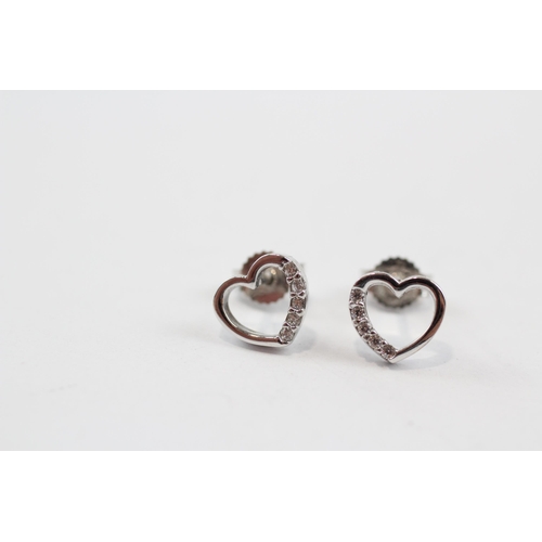 21 - 18ct White Gold Diamond Heart Stud Earrings (1.6g)