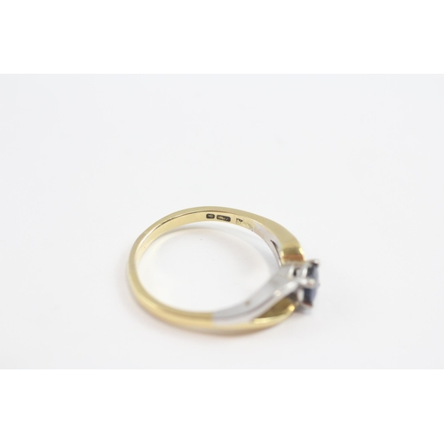 26 - 18ct Yellow & White Gold Sapphire Single Stone Split Shoulders Ring (3.8g) Size  O 1/2
