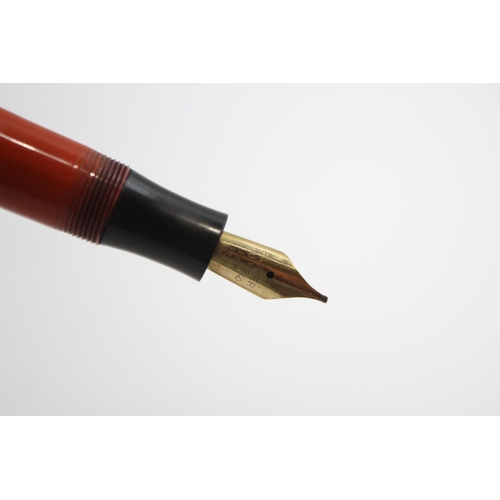 304 - Vintage PARKER Duofold 'The Big Red' Fountain Pen w/ 14ct Gold Nib WRITING