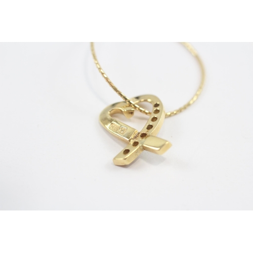 31 - 18ct Gold Diamond Set Heart Pendant Necklace (4.9g)