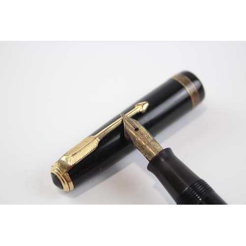 314 - Vintage PARKER Duofold Black FOUNTAIN PEN w/ 14ct Gold Nib WRITING