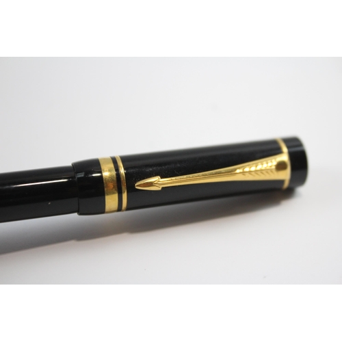 328 - Parker Duofold Black Lacquer Fountain Pen w/ 18ct Gold Nib WRITING