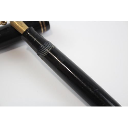 332 - Vintage PARKER Victory Black Fountain Pen w/ 14ct Gold Nib WRITING