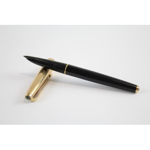 342 - Vintage PARKER 61 Black Fountain Pen w/ Gold Plate Cap Etc WRITING Boxed