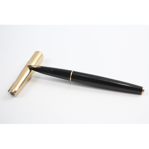 343 - Vintage PARKER 61 Black Fountain Pen w/ Gold Plate Cap Etc WRITING