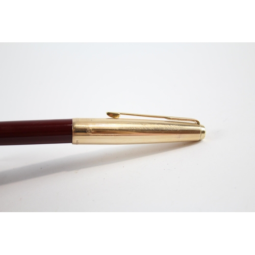 344 - Vintage PARKER 61  Burgundy Fountain Pen w/ Gold Plate Cap Etc WRITING