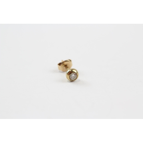 36 - 9ct Gold Diamond Stud Earrings (1.1g)