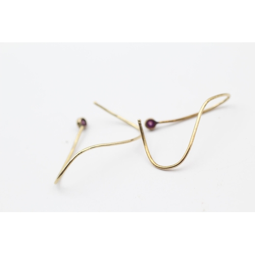 80 - 14ct Gold Purple Gemstone Drop Earrings (1.9g)