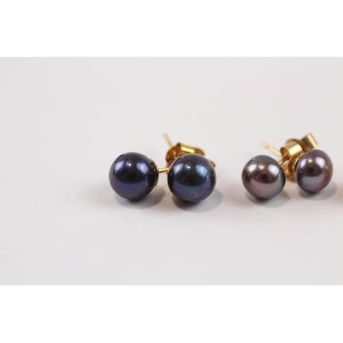 106 - 3 X 9ct Gold Cultured Pearl Stud Earrings In Pink, Black & Blue (2.3g)