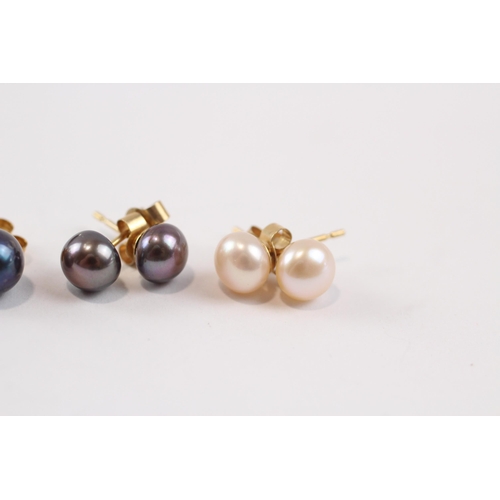 106 - 3 X 9ct Gold Cultured Pearl Stud Earrings In Pink, Black & Blue (2.3g)