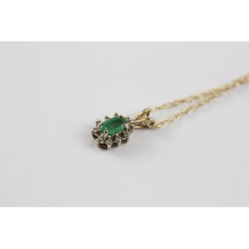 134 - 9ct Gold Diamond & Emerald Cluster Pendant Necklace (1.3g)