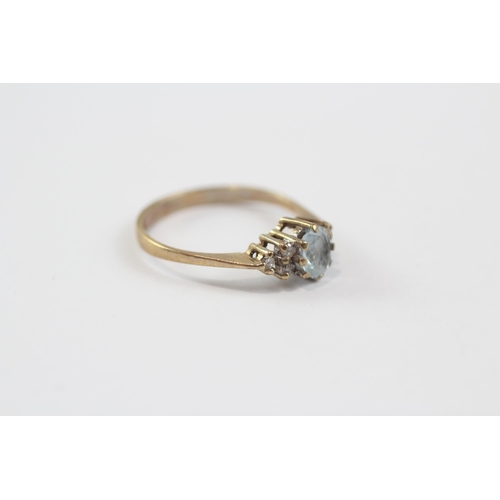 135 - 9ct Gold Diamond & Aquamarine Trefoil Ring (1.3g) Size  K