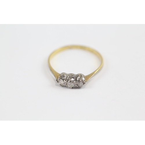 138 - 18ct Gold & Platinum Old Cut Diamond Three Stone Ring (1.8g) Size  P