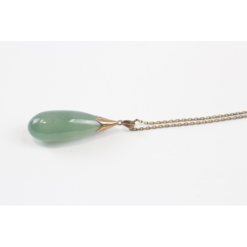 222 - 14ct Gold Jade Drop Pendant Necklace (8.4G)