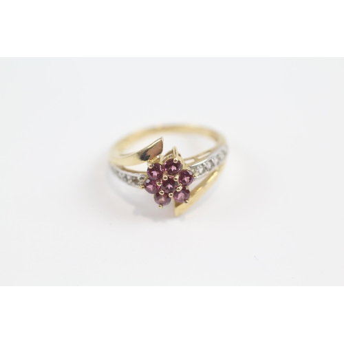 223 - 9ct Gold Garnet Floral Cluster Ring With Diamond Set Shoulders (2.8G) Size  N