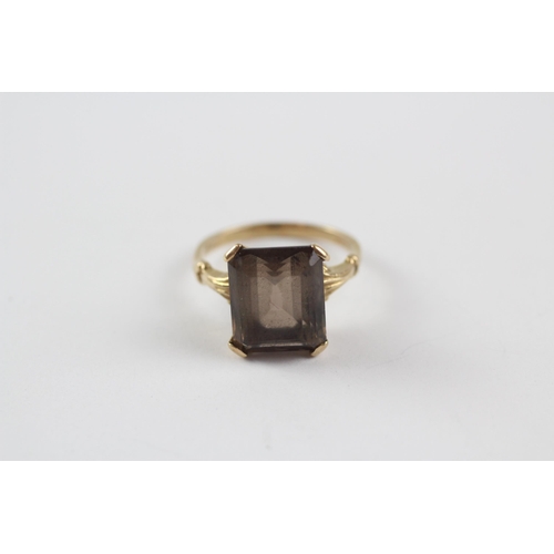 232 - 9ct Gold Smoky Quartz Single Stone Ring (2.9g) Size  M