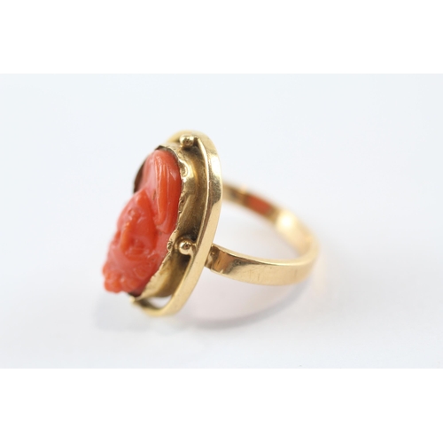 248 - 18ct Gold Antique Coral Cameo Single Stone Ring (5.2g) Size  L