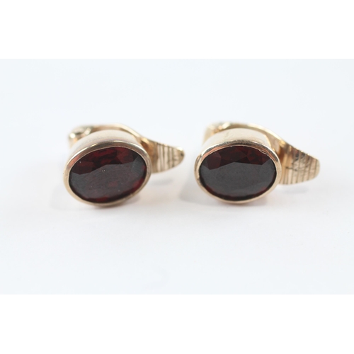 254 - 9ct Gold Garnet Clip On Earrings (7G)