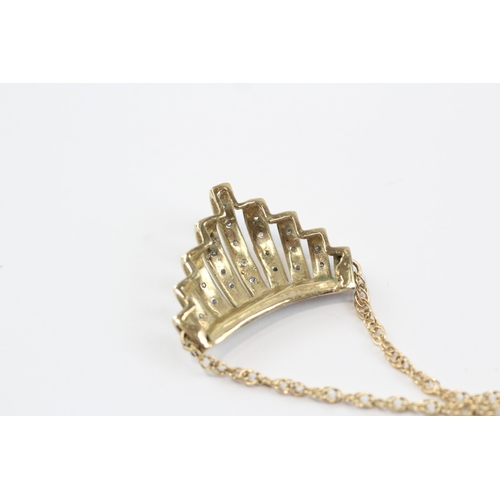 26 - 9ct Gold Diamond Pendant Necklace (4.9g)