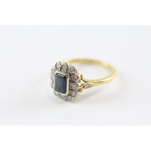 263 - 18ct Gold Diamond & Sapphire Cluster Ring (4.7g) Size  P