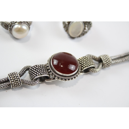 312 - A Collection Of Silver Suarti Gemstone Jewellery Including Carnelian (90g)