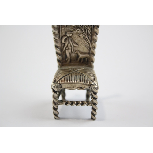 407 - Antique /  Vintage .850 Silver Miniature Doll's House Novelty Chair (17g)