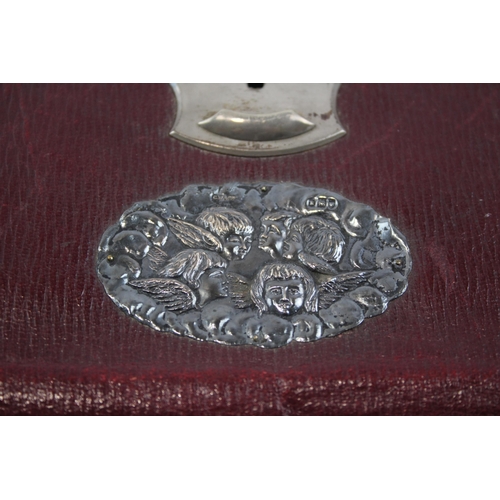 444 - Antique Edwardian 1905 London Sterling Silver Cherub Glove Case (185g)