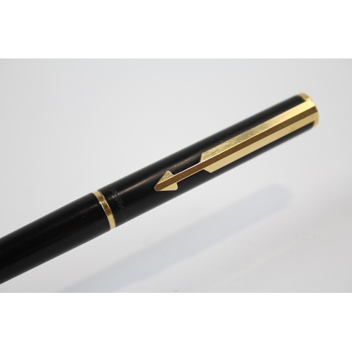 485 - Vintage Parker 95 Black Fountain Pen w/ Gold Plate Nib WRITING