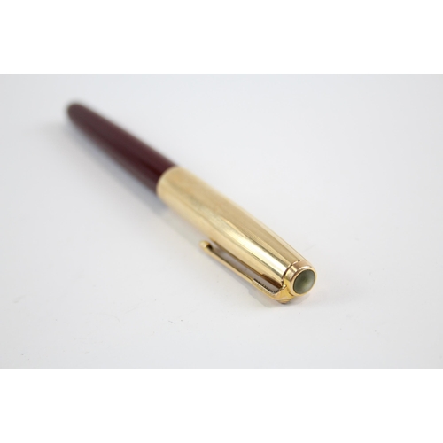 487 - Vintage PARKER 61 Burgundy Fountain Pen w/ Gold Plated Cap WRITING