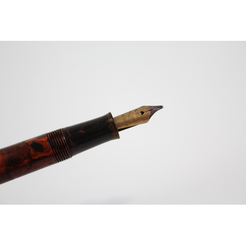 492 - Vintage CONWAY STEWART The Universal Pen FOUNTAIN PEN w/ 14ct Gold Nib WRITING