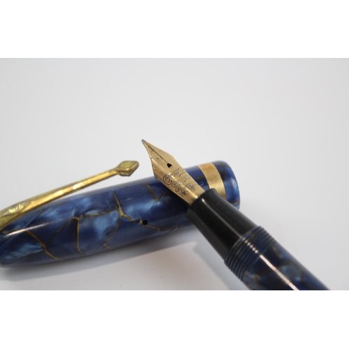 493 - Vintage CONWAY STEWART 84 Navy FOUNTAIN PEN w/ 14ct Gold Nib WRITING