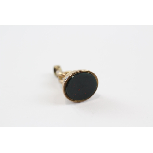 63 - 9ct Gold Bloodstone Seal Fob Pendant (2.7g)