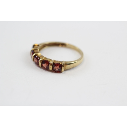 68 - 9ct Gold Garnet Five Stone Ring (2g) Size  P