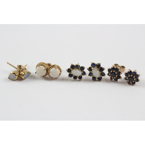 92 - 4 X 9ct Gold Paired Gemstone Stud Earrings Inc. Opal & Sapphire (3.7g)