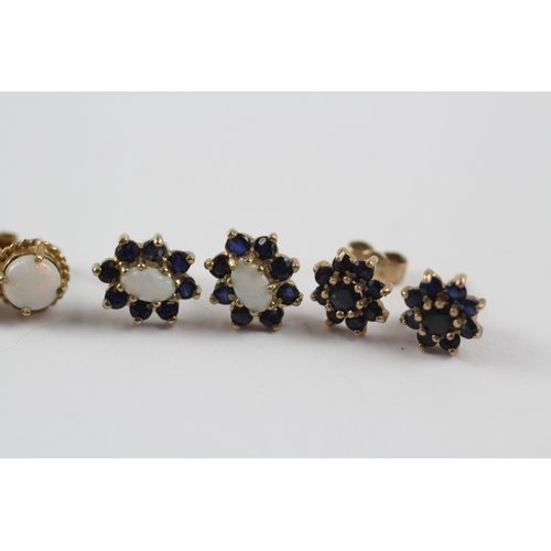 92 - 4 X 9ct Gold Paired Gemstone Stud Earrings Inc. Opal & Sapphire (3.7g)