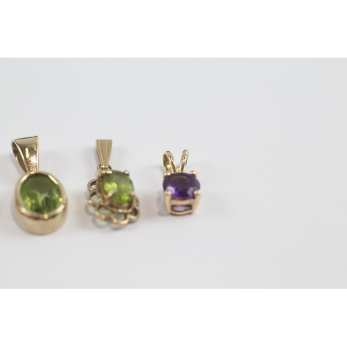 93 - 4 X 9ct Gold Gemstone Set Pendants Inc. Peridot, Amethyst, Ruby & Diamond (2.8g)