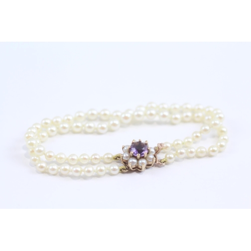 101 - 9ct Gold Vintage Cultured Pearl And Amethyst Set Clasp Ona Cultured Pearl Necklace (7.6g)