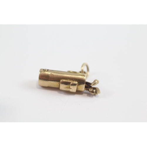 115 - 9ct Gold Vintage Gold Clubs In Bag Charm (2.3g)