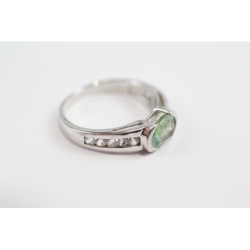 116 - 9ct White Gold Prehnite And White Topaz Set Dress Ring (3.4g) Size  O