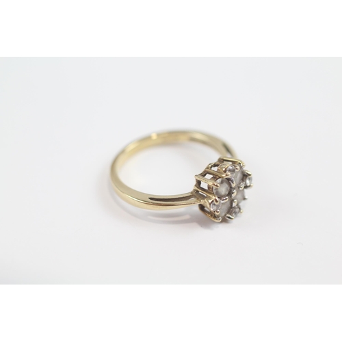 121 - 9ct Gold White Gemstone Set Cluster Ring (2.7g) Size  N