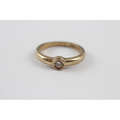 126 - 9ct Gold Vintage Swiss Set Diamond Solitaire Ring (2.2g) Size  L