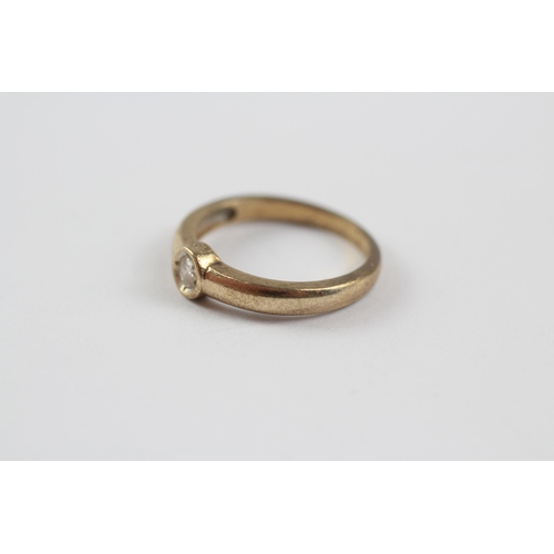 126 - 9ct Gold Vintage Swiss Set Diamond Solitaire Ring (2.2g) Size  L