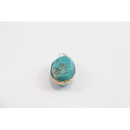 142 - 14ct Gold Turquoise Scarab Pendant (1.2G)
